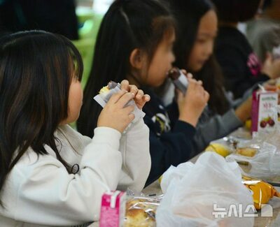 韓国の青少年13％、親との食事「週4回未満」…回数多いほどストレス・抑うつ低下