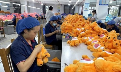 氷ドゥンドゥンも多く製造 中国の地方都市が「ぬいぐるみ新都」に