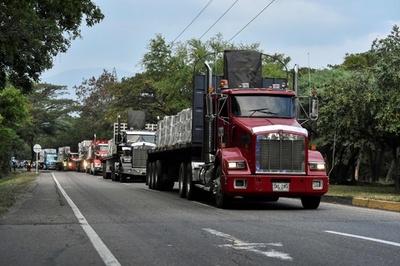 ベネズエラ、欧州議員団の入国拒否 グアイド氏はボラ100万人で対抗宣言