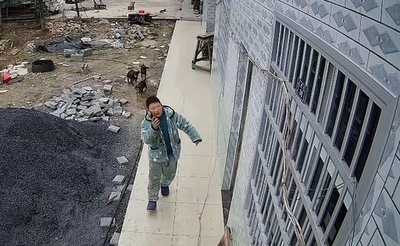 中国1人暮らしの高齢者が転倒 11歳の隣人が冷静に救急車を呼ぶ