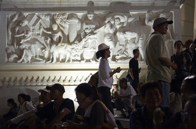 タイ学生活動家の母親、王室批判メッセージ受け取り逮捕