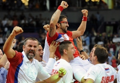 セルビア、カナダに逆転勝利で決勝へ デビス杯