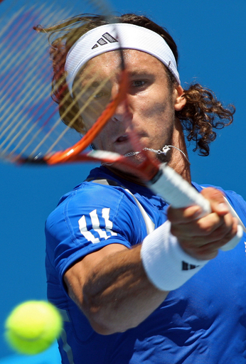 モナコ ベルロクをストレートで退け2回戦へ