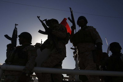 イラクのシーア派民兵、スンニ派のモスクを襲撃 70人死亡