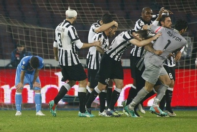 ユベントスがナポリに快勝、2位ローマと勝ち点3差に