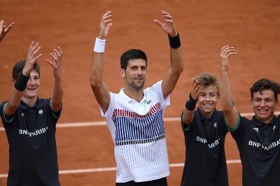 ジョコビッチがフルセット勝ち、凡ミスの山築くも全仏OP16強