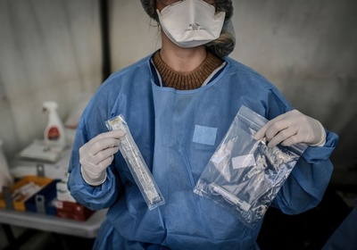 「今朝目覚めて私は泣いた…」 新型コロナと闘う仏医療従事者らの苦悩