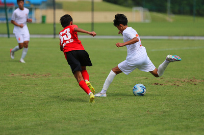 中国サッカー「未来の星計画」が始動 青少年100人の海外研修を支援