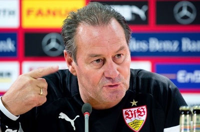 最下位のシュツットガルト、ステフェンス氏が監督に復帰