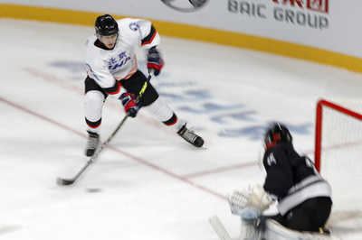「氷凌花」開花の地、五棵松体育センターで「アイスホッケー場・バスケット場の6時間切り替え」を実現