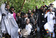 ヨウジヤマモトやイッセイミヤケも着るコンゴ民主共和国のおしゃれな男性集団「サプール」