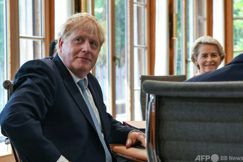 プーチン氏が女性なら侵攻なかった 英首相