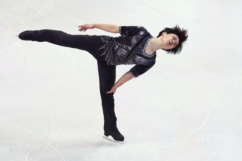 羽生、タイトル奪還に向け会心の演技で首位発進！世界フィギュア