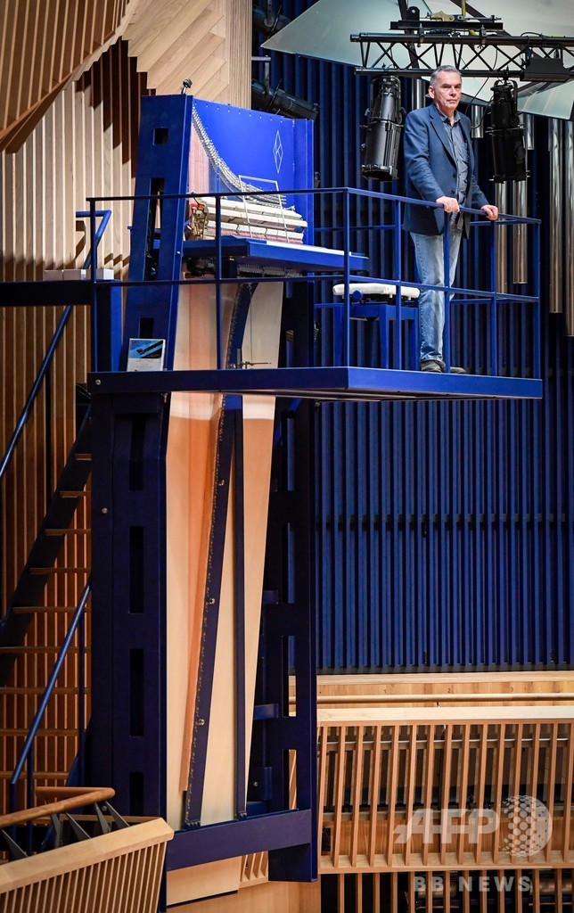 世界最大のグランドピアノ、音楽を新たな高みに ラトビア