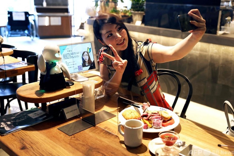 パラ開催の東京に登場したアバターロボットカフェ：障害者の社会参加に一石