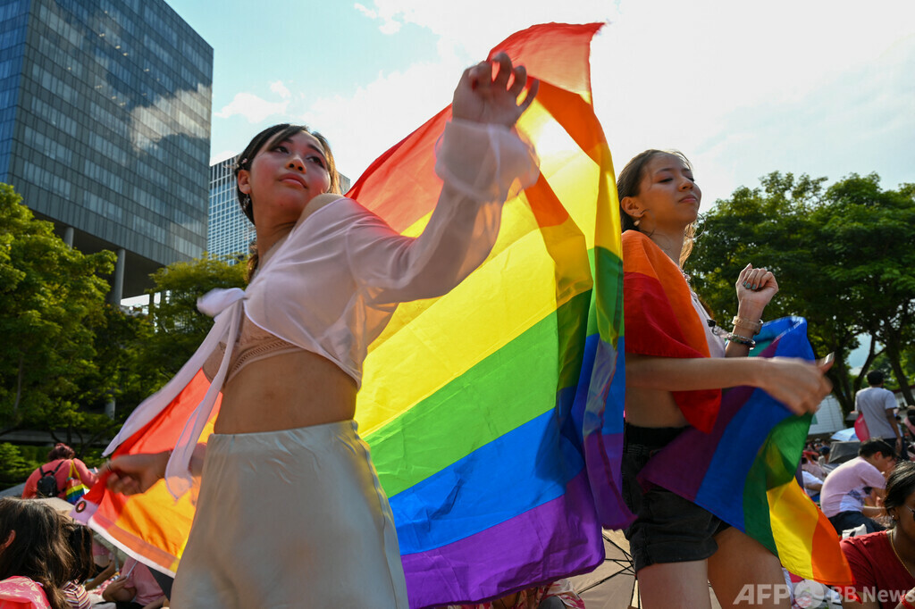 シンガポール、同性愛行為を非犯罪化 写真3枚 国際ニュース：afpbb News