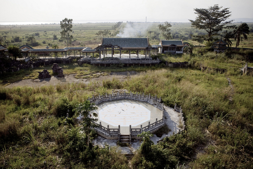 中国風の庭にジャンプ台付きプール 今は亡き独裁者の 栄華 の跡 コンゴ民主共和国 写真14枚 国際ニュース Afpbb News