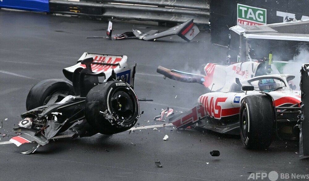 ミックが大クラッシュ、マシンは真っ二つに モナコGP 写真10枚 国際