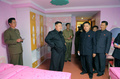 平壌にある子供向け施設を視察する金正恩朝鮮労働党委員長。朝鮮中央通信配信（2014年4月21日配信、撮影日不明）。(c)AFP PHOTO / KCNA VIA KNS