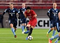サッカーAFCチャンピオンズリーグ、グループステージ第4節、鹿島アントラーズ対シドニーFC。パスを出す鹿島アントラーズの金崎夢生（2018年3月13日撮影）。(c)AFP PHOTO/Toshifumi KITAMURA