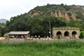 梁家河村を散策する観光客（2020年7月29日撮影）。(c)Xinhua News