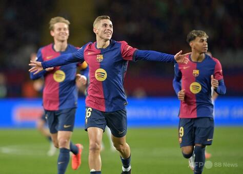 バルセロナ、下位バレンシアに7発大勝 写真4枚 国際ニュース：AFPBB News 
