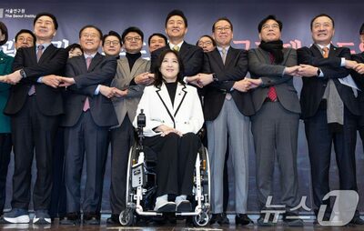 韓国・大統領弾劾見据え、本格始動した「次」目指す与党有力者…中道層拡大か、岩盤支持層維持か