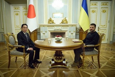 ウクライナ大統領、岸田首相と会談 G7首脳会議にテレビ電話で参加へ