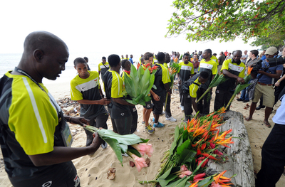 ザンビア代表、19年前の飛行機事故の犠牲者を追悼