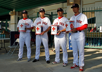 松坂らレッドソックス日本人選手、被災者向けの募金活動