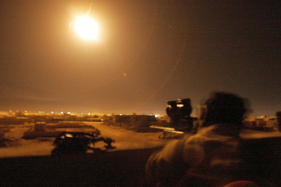 米軍がシリア領内攻撃、民間人8人死亡 国営メディア