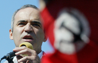 モスクワで大規模な反体制デモが行われ、反体制活動家ら拘束 - ロシア