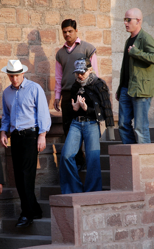 マドンナ＆ガイ・リッチー夫妻　インドの文化遺産、ホテルRohet Garhに滞在