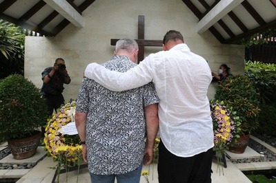 バリ爆弾事件から20年、追悼式典に遺族ら参列 インドネシア