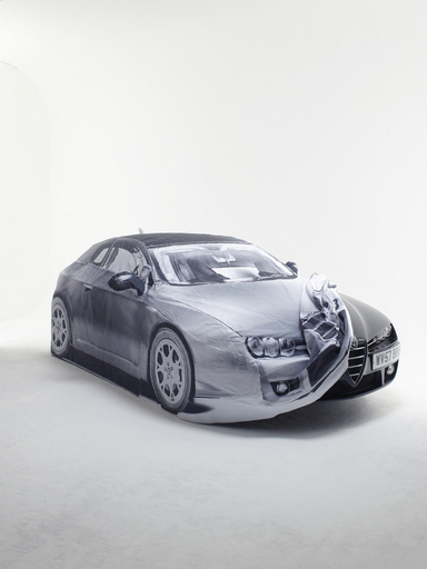 マルジェラら6組のデザイナーが「車のカバー」をデザイン