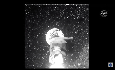 小惑星ベンヌ地表でのサンプル採取「うまくいった」 NASAが画像公開