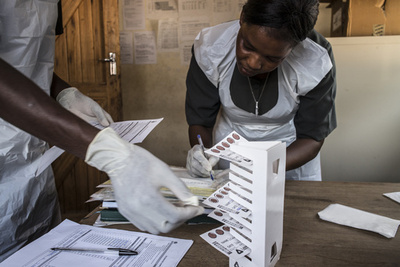 報酬得て少女100人超と性交、HIV陽性の男逮捕 マラウイ