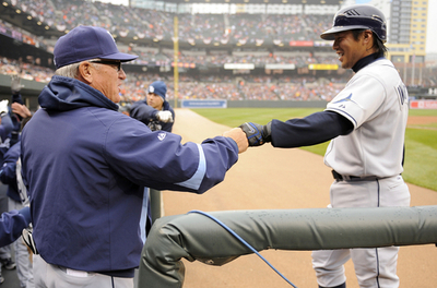 岩村 開幕戦は5打数無安打