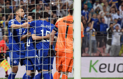 ロシアとの親善試合決定、ボスニア・サッカー協会に批判の声