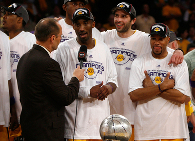 レイカーズ 4勝1敗でスパーズを破りNBAファイナル進出