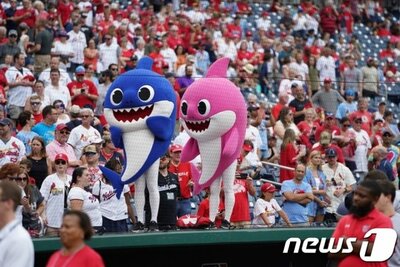 人気キャラ「赤ちゃんザメ」米で248億ウォン大ヒット、1年で売り上げ6倍 – KOREA WAVE