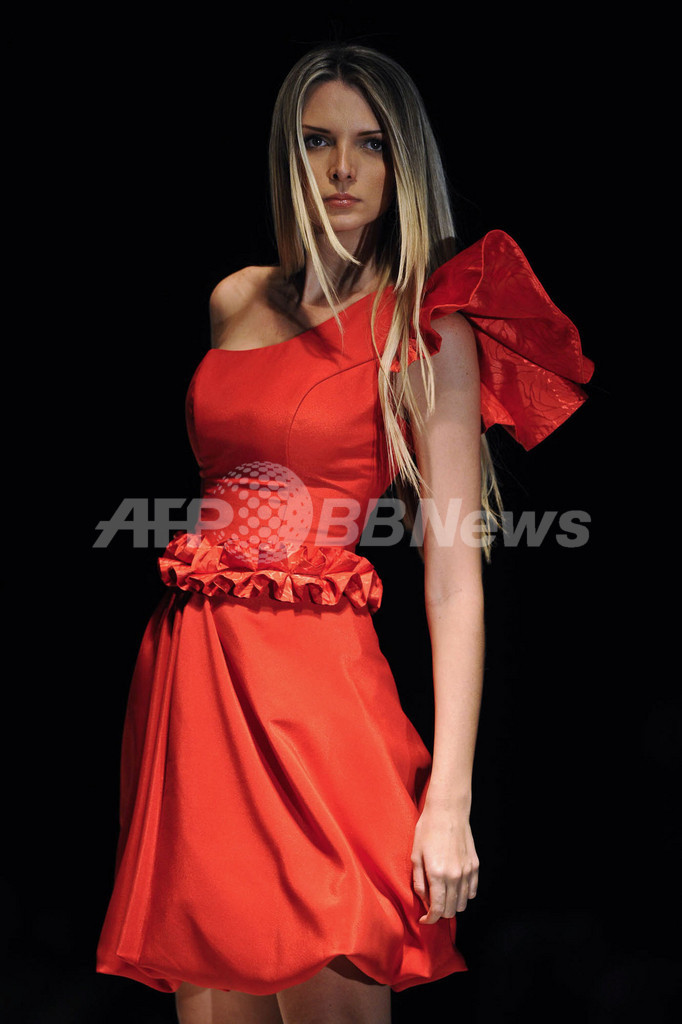 地元デザイナーの共演、南米ベネズエラ・ファッションウィーク