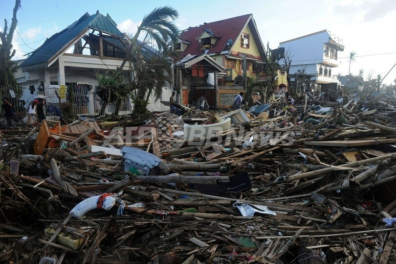 台風被害のフィリピンに世界中から緊急援助