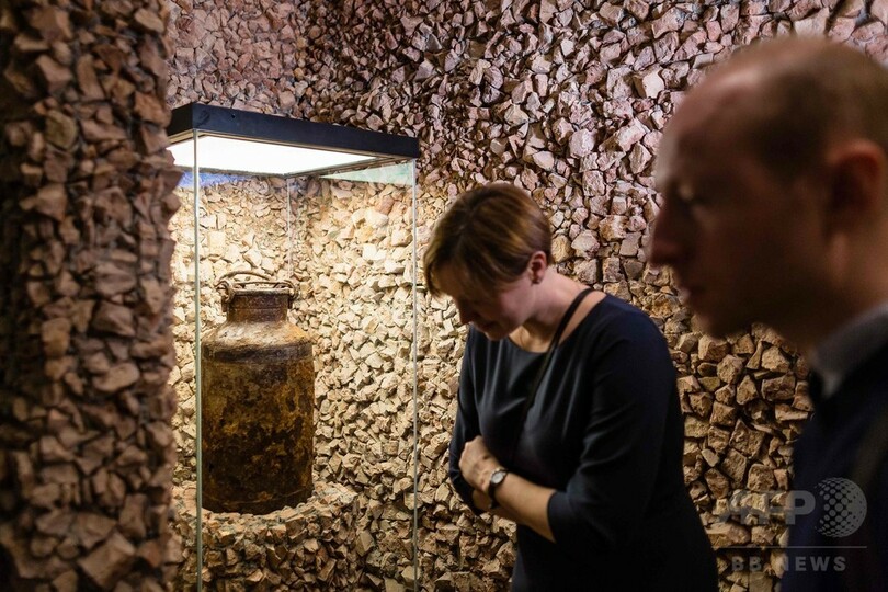 隠されたホロコーストのアーカイブ、ポーランドで展示