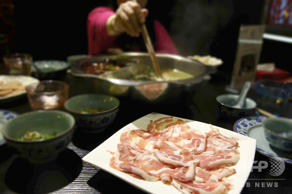 鍋料理を囲んだ親族9人、新型コロナウイルスに感染 香港 鍋料理を囲んだ親族9人、新型コロナウイルスに感染 香港