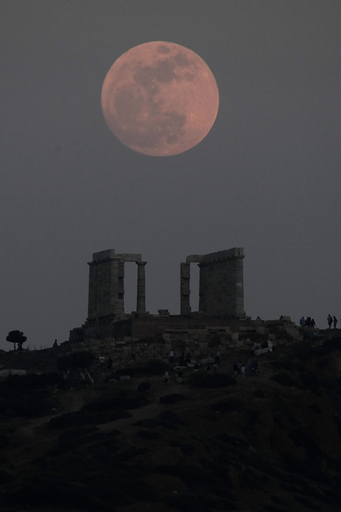スーパームーン」、世界各地で観測 写真12枚 国際ニュース：AFPBB News