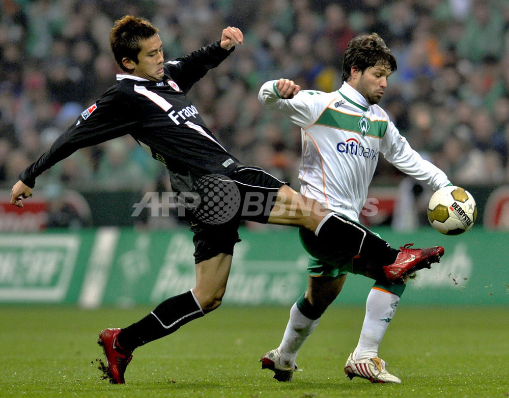 ブレーメン フランクフルトに快勝 写真6枚 国際ニュース：AFPBB News