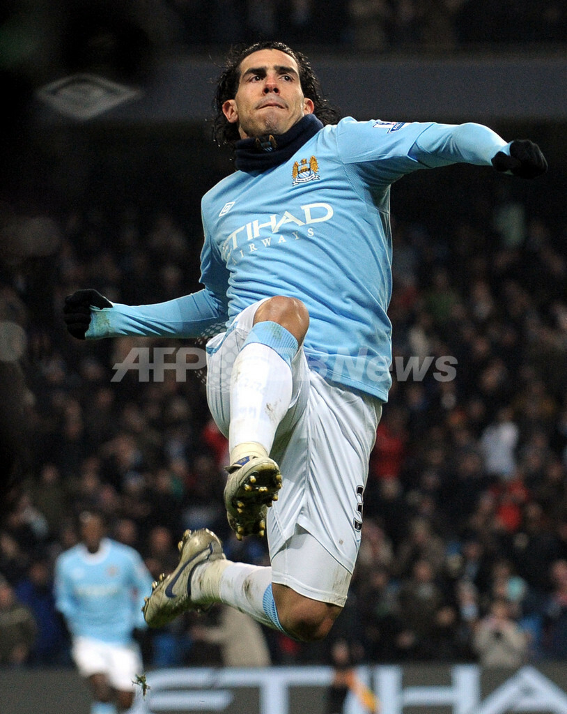 マンチェスター・シティ ブラックバーンに快勝、テベスがハット