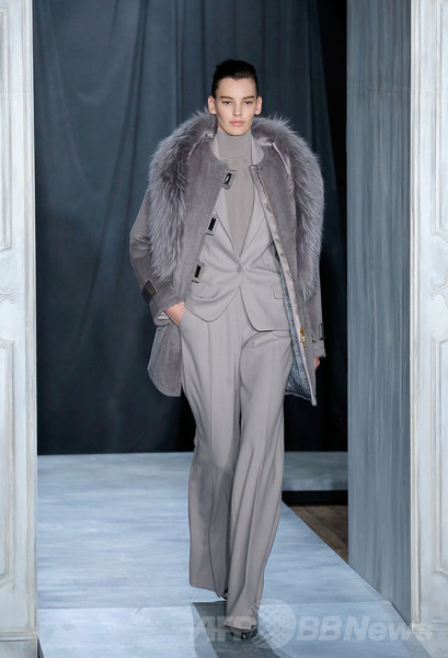 ＜14/15年秋冬NYコレクション＞ジェイソン ウー