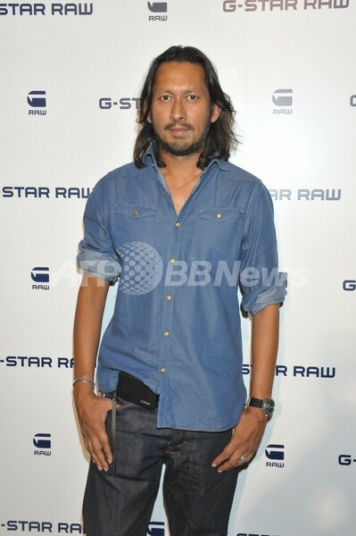 「G-STAR RAW×TOMOKI SUKEZANE」発売、都内でパーティも